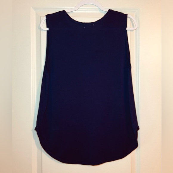 Old Navy | Relaxed Cut Out Sleeveless Top in Navy Size Medium - Picture 3 of 6